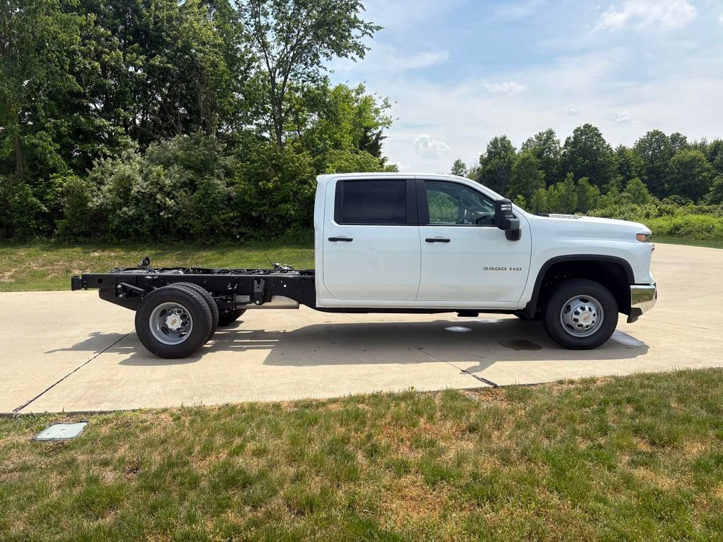 Used 2026 Chevrolet Silverado 3500 W/T w/ WT Convenience Package AWD/4WD image 10