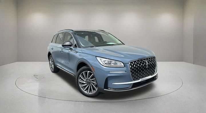 Used 2025 Lincoln Corsair Reserve FWD image 1
