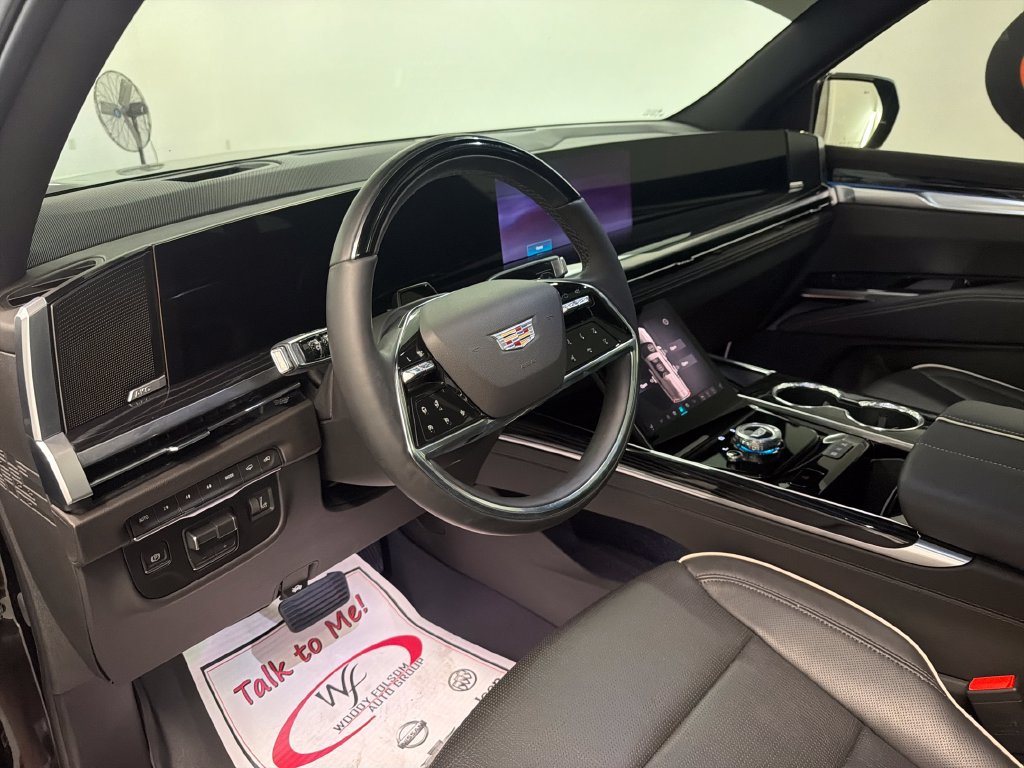Used 2026 Cadillac Escalade Sport w/ Touring Package AWD/4WD image 16