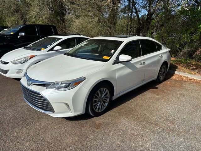 Used 2018 Toyota Avalon Limited FWD image 6