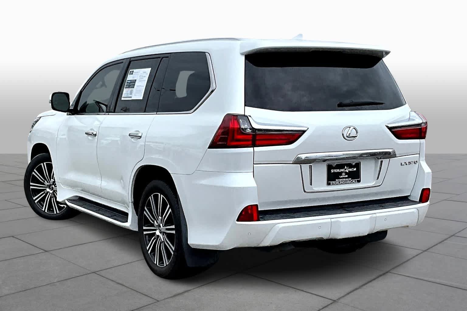 Used 2020 Lexus LX 570 4WD w/ Luxury Package image 12