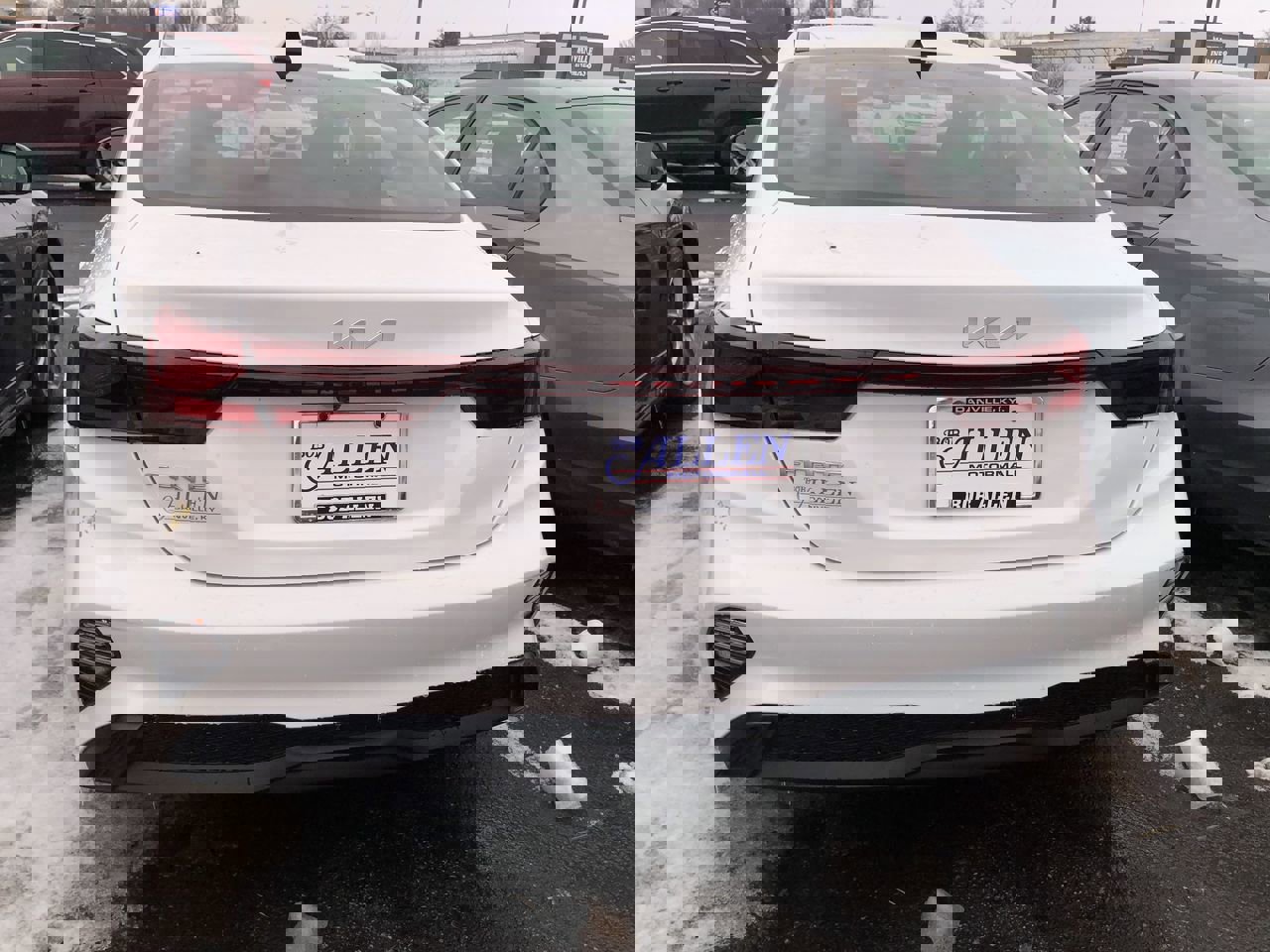 Used 2024 Kia Forte LXS w/ LXS Technology Package image 9