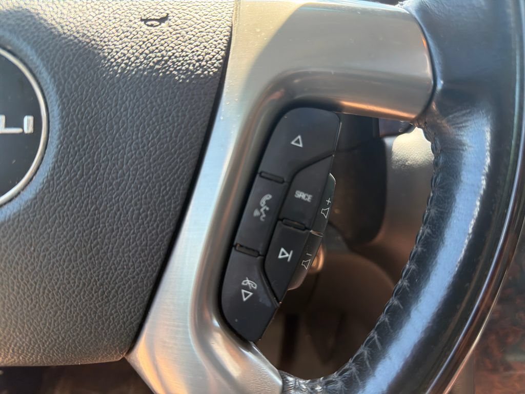 Used 2012 GMC Yukon XL Denali AWD/4WD image 23