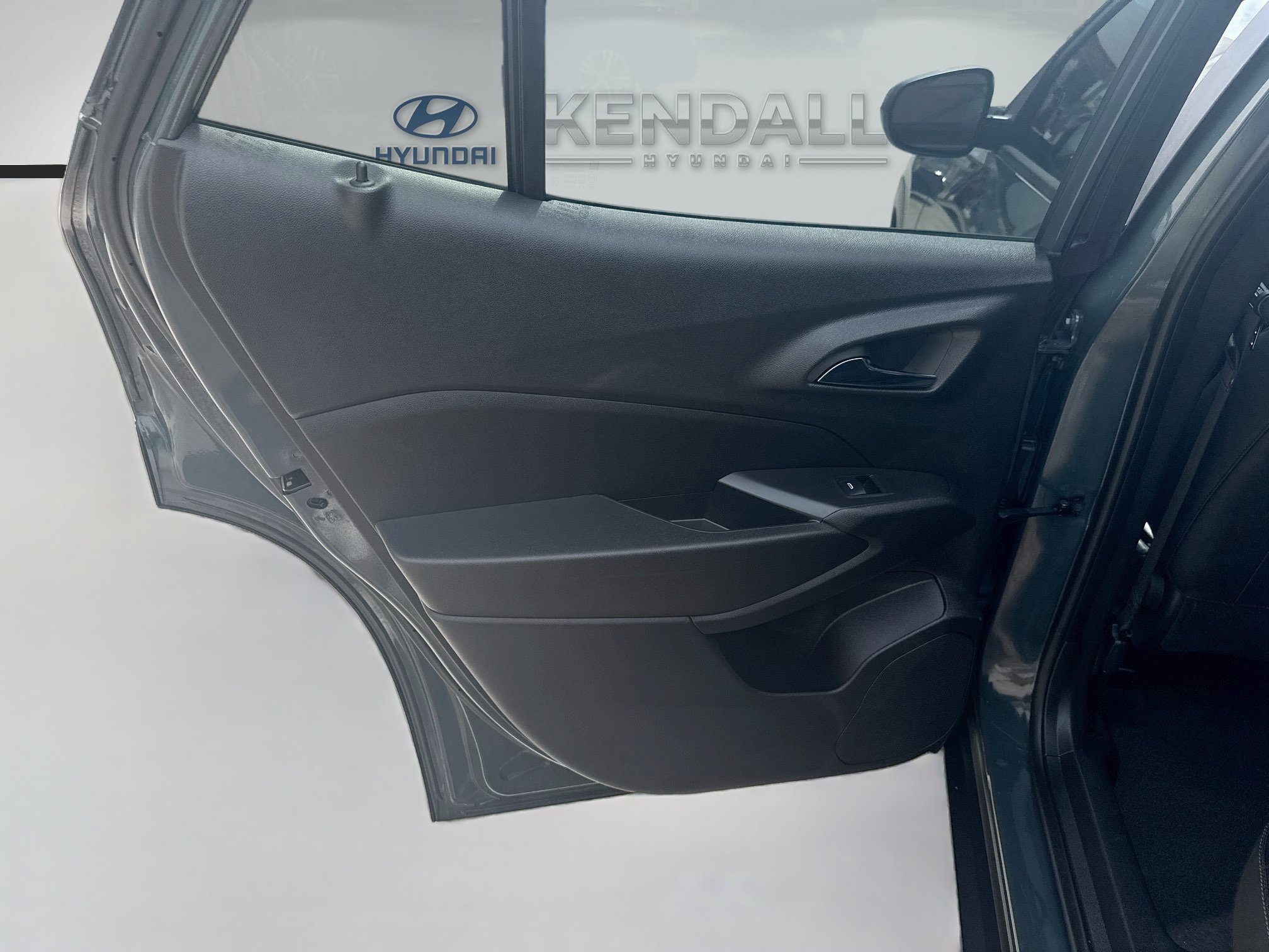 Used 2025 Chevrolet Trax LT FWD image 22