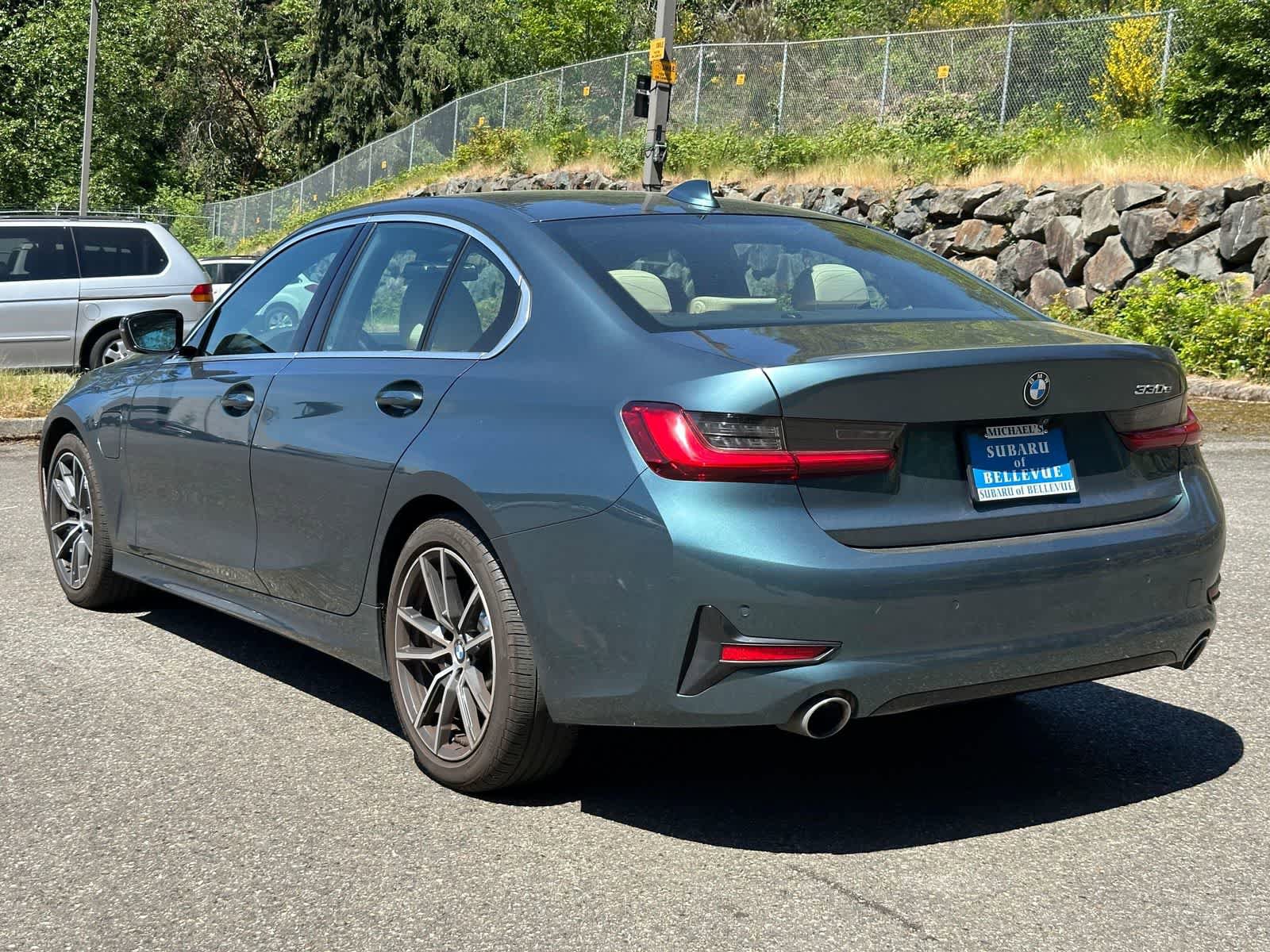 Used 2021 BMW 330e w/ Convenience Package RWD image 3