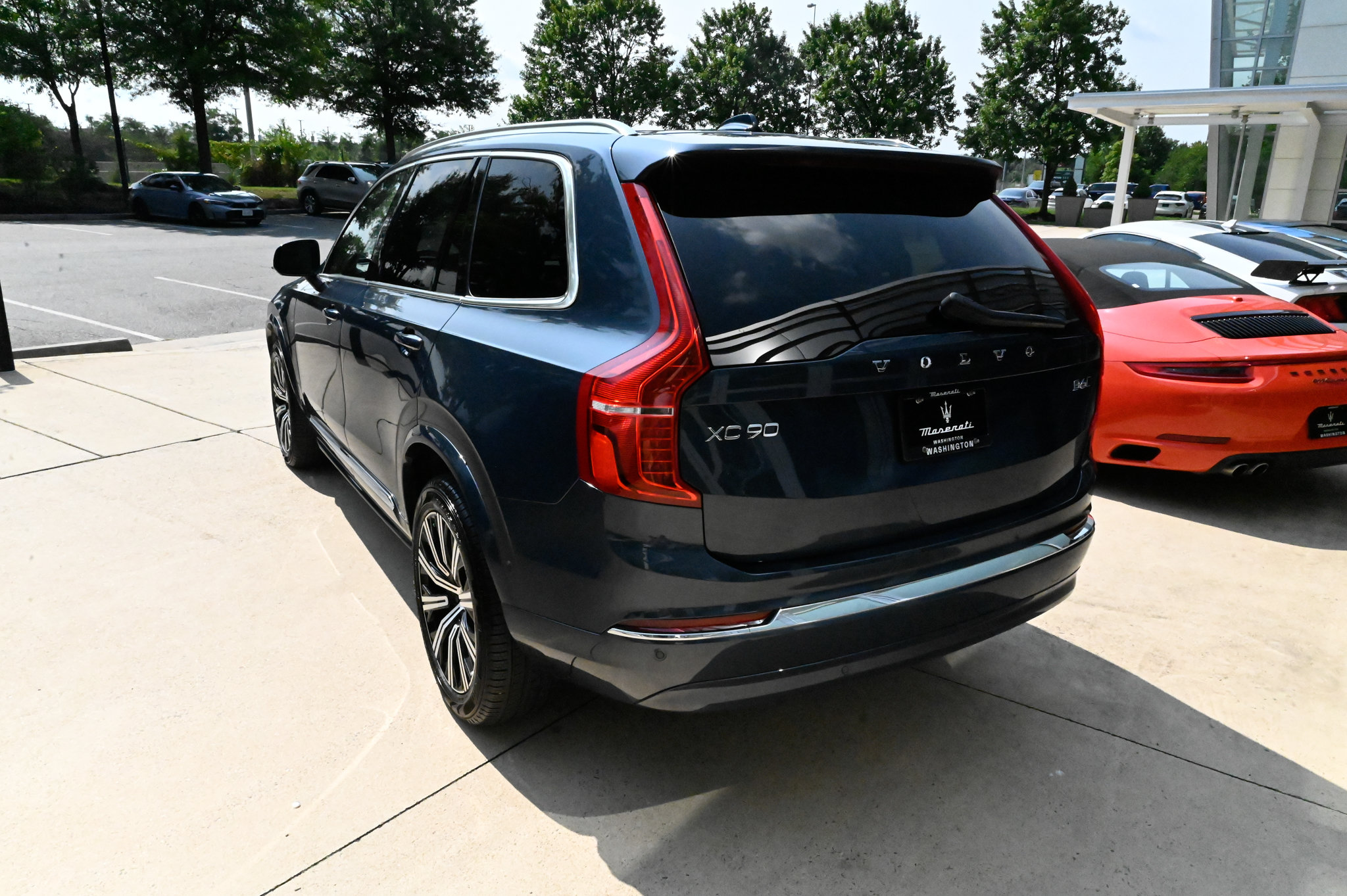 Used 2023 Volvo XC90 B6 Plus AWD/4WD image 7
