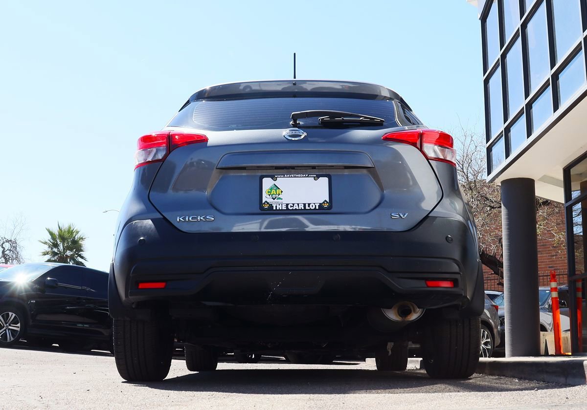 Used 2020 Nissan Kicks SV FWD image 12