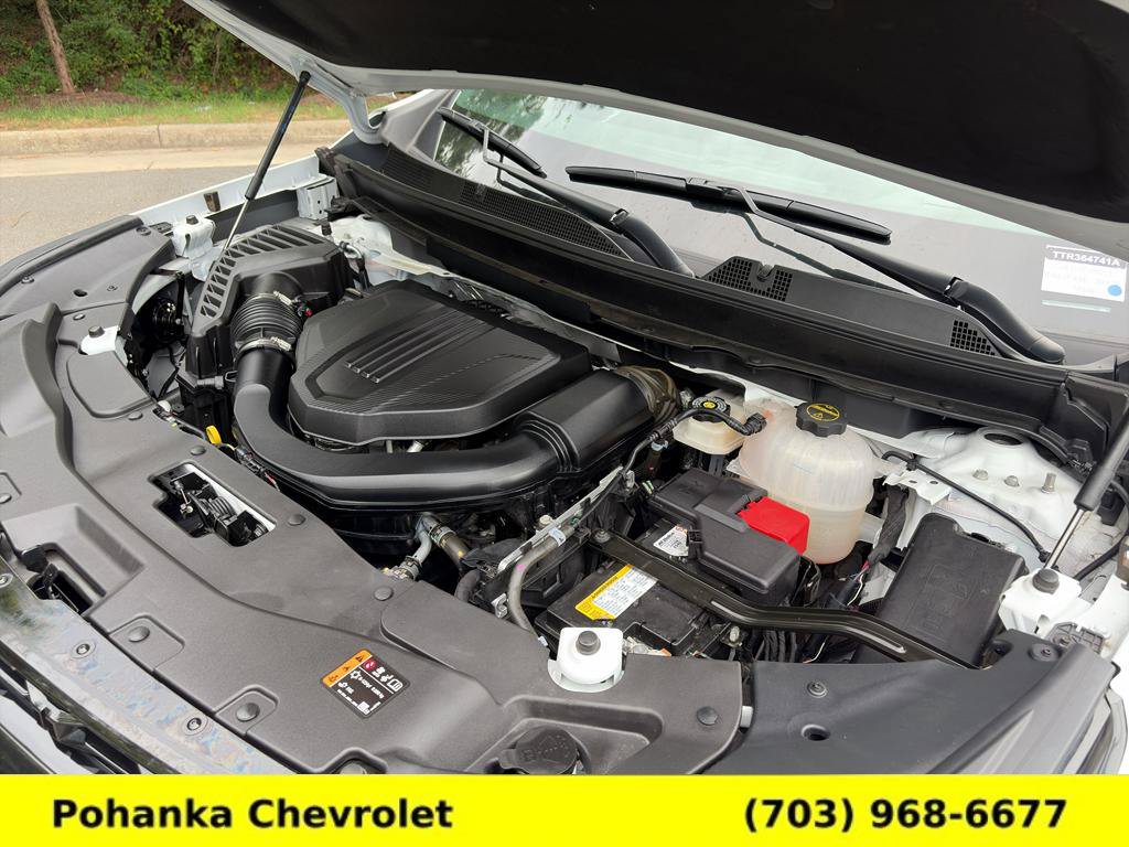 Certified 2024 Chevrolet Traverse RS FWD image 38