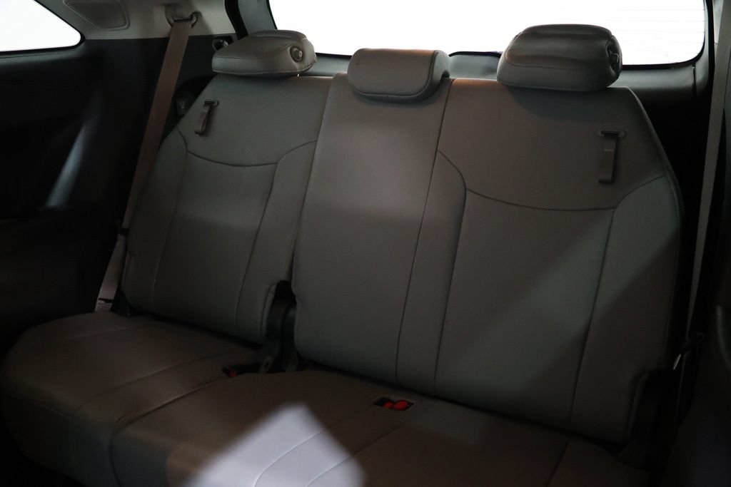 Used 2025 Toyota Sienna XLE w/ XLE Plus Package AWD/4WD image 21