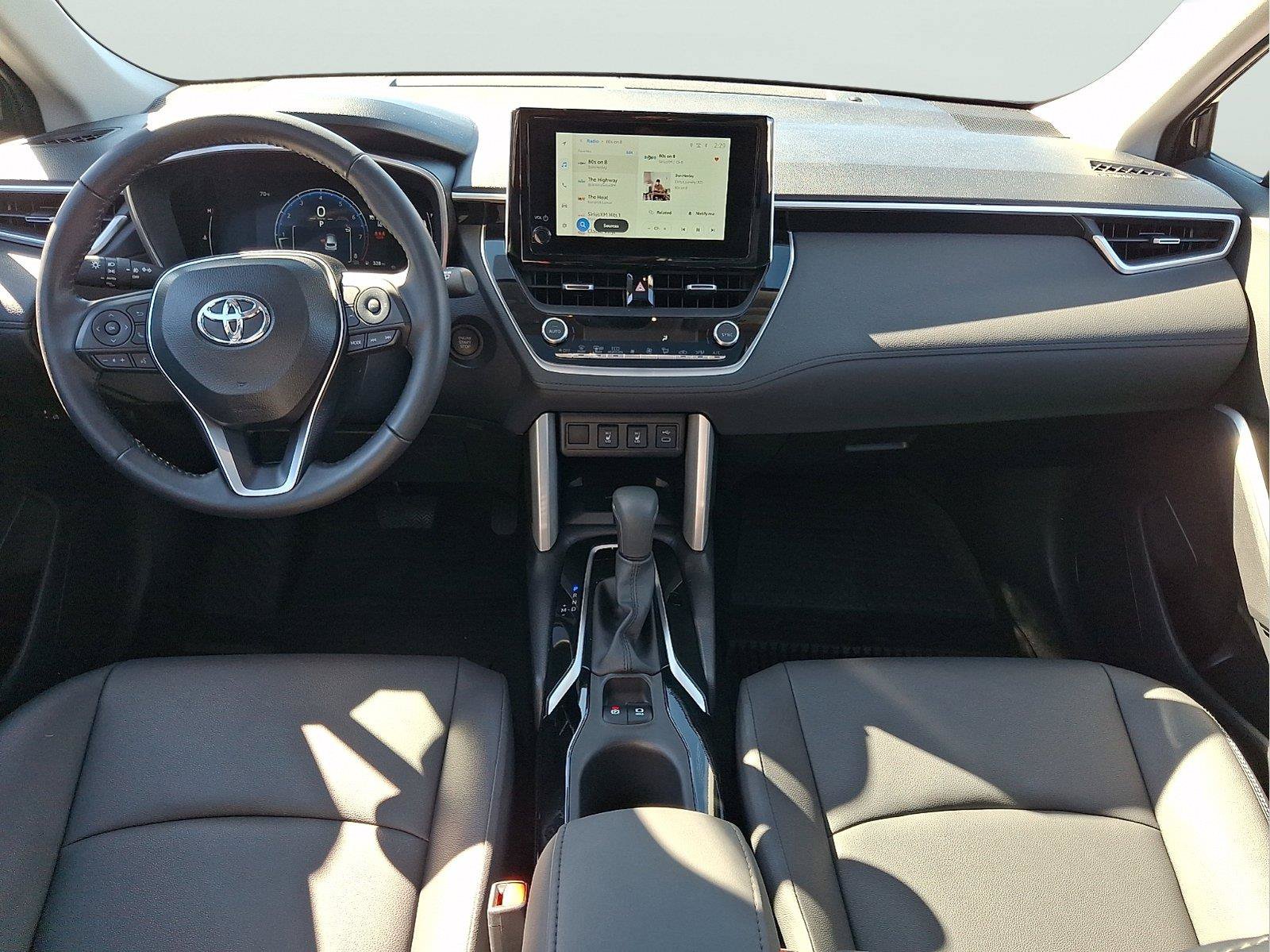 Used 2025 Toyota Corolla Cross XLE w/ Convenience Package AWD/4WD image 9