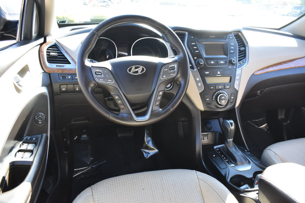 Used 2014 Hyundai Santa Fe Limited AWD/4WD image 16