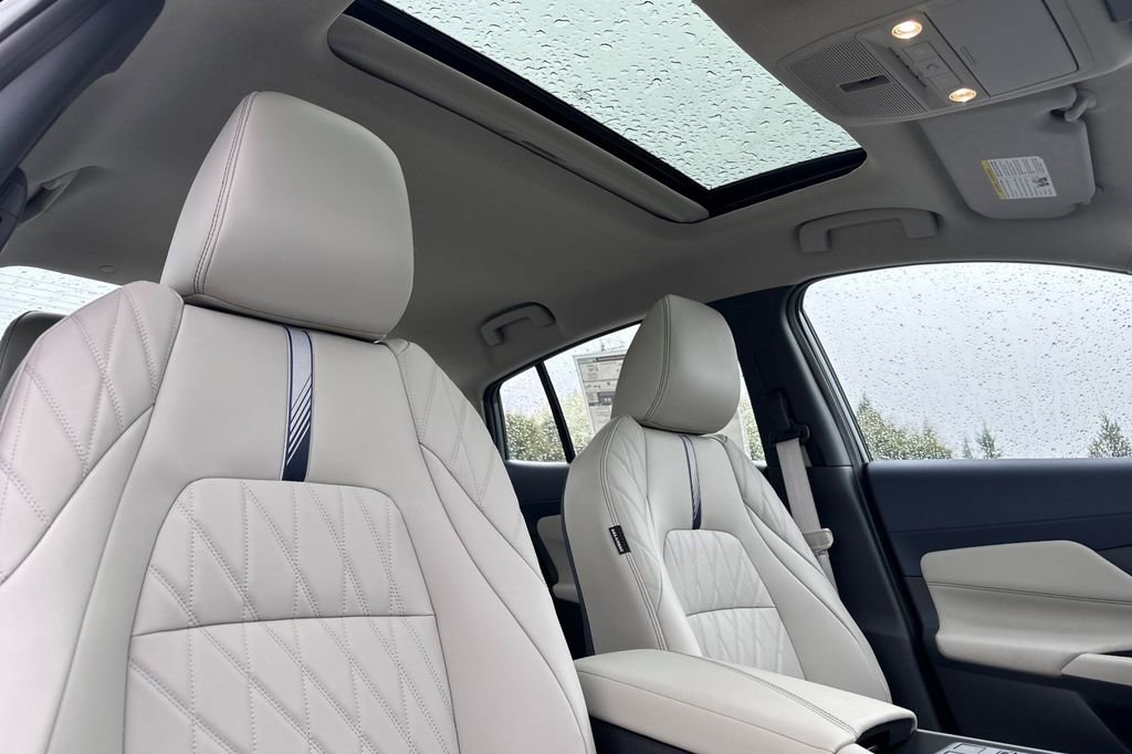 New 2026 Nissan Sentra SL w/ Floor Mat Package image 16