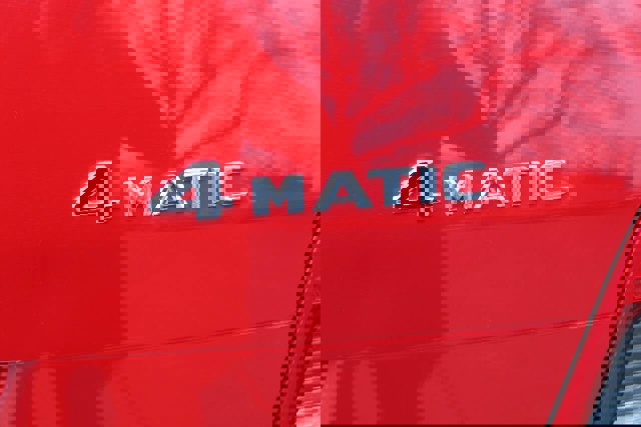 Used 2011 Mercedes-Benz GLK 350 GLK 350 4MATIC AWD 4dr SUV image 11