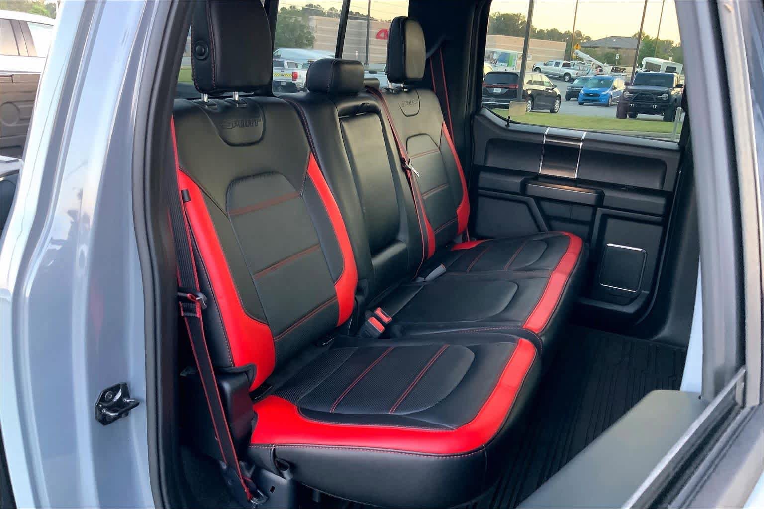 Used 2019 Ford F150 Lariat w/ Equipment Group 502A Luxury AWD/4WD image 19