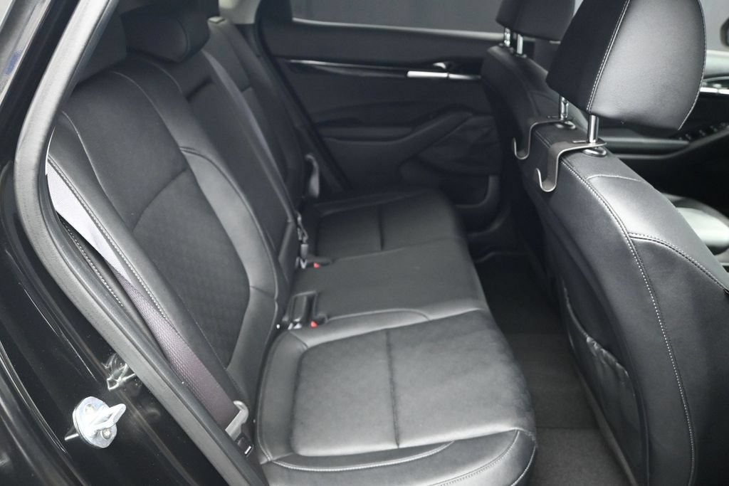 Certified 2022 Kia Seltos SX w/ Sunroof Package AWD/4WD image 38
