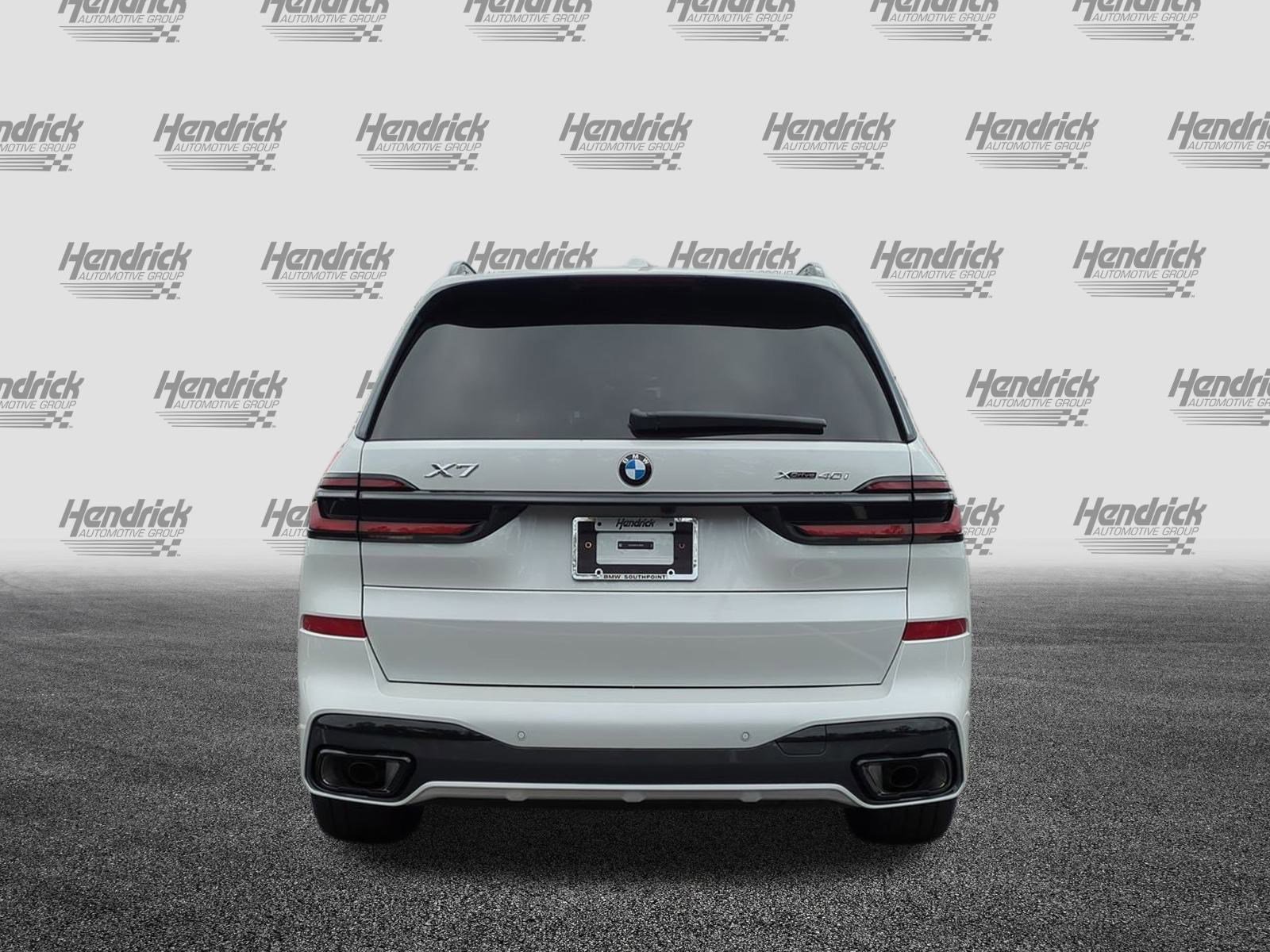 Used 2026 BMW X7 xDrive40i w/ M Sport Package image 9