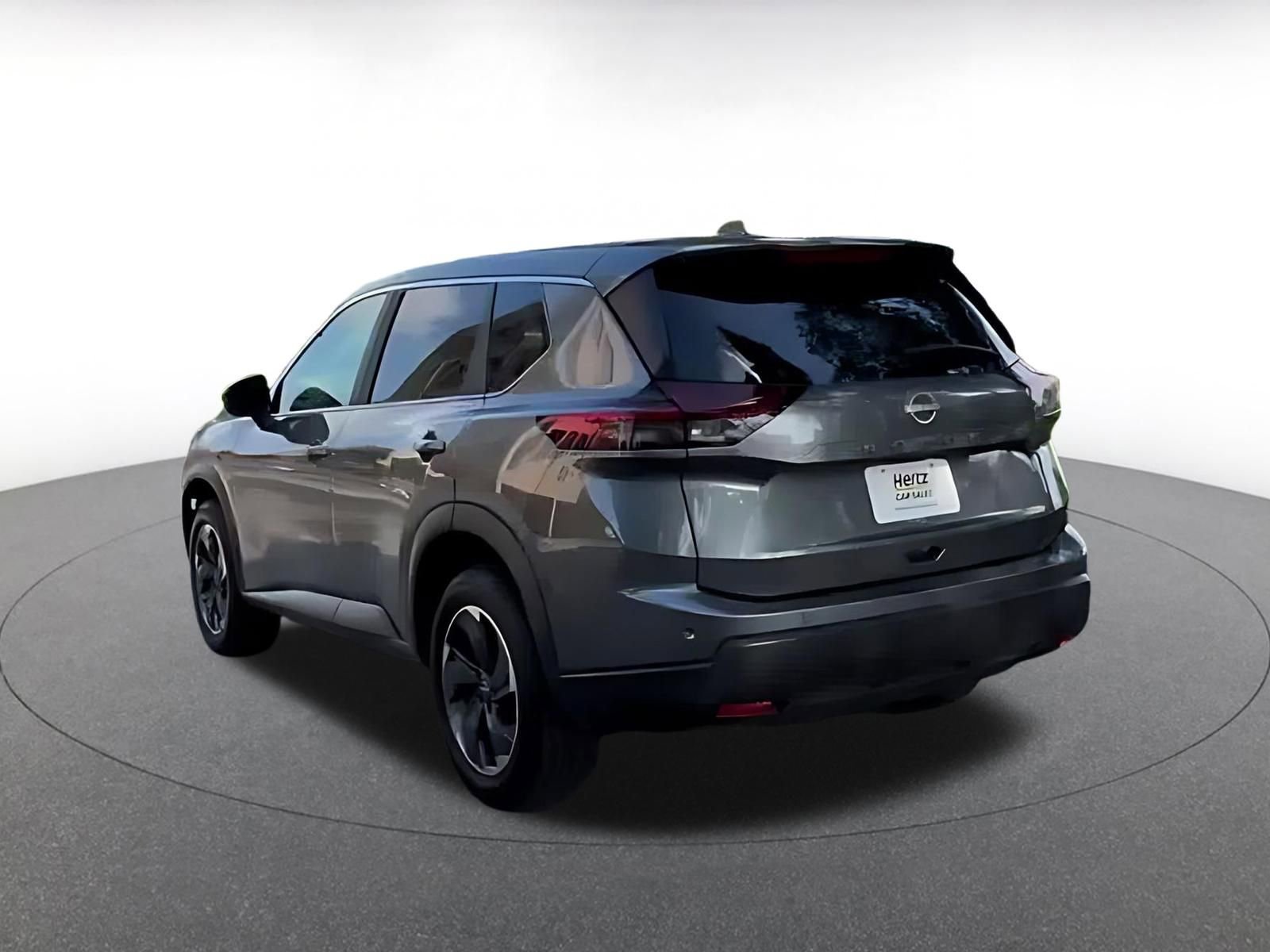 Used 2025 Nissan Rogue SV FWD image 11
