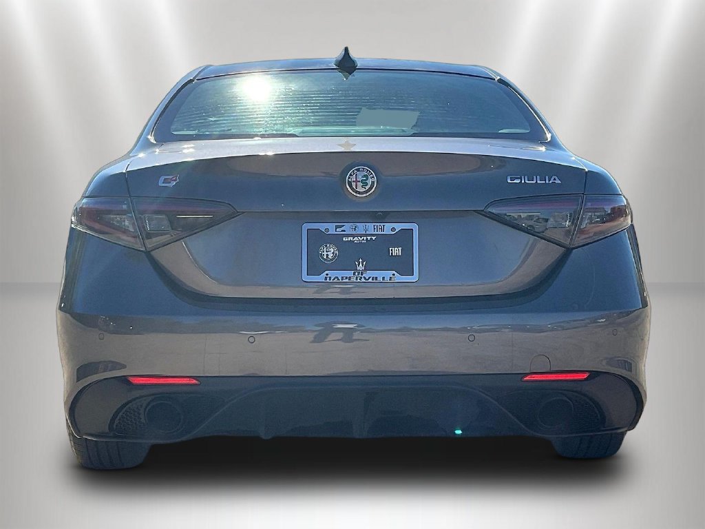 Used 2024 Alfa Romeo Giulia Veloce AWD/4WD image 5