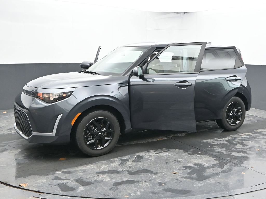 Used 2025 Kia Soul LX w/ LX Technology Package image 72