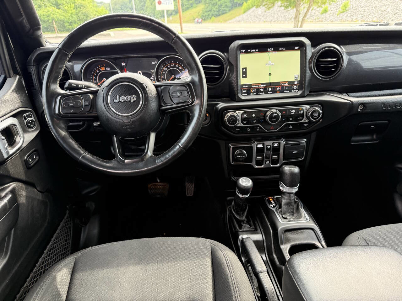 Used 2022 Jeep Wrangler Unlimited Sport AWD/4WD image 7