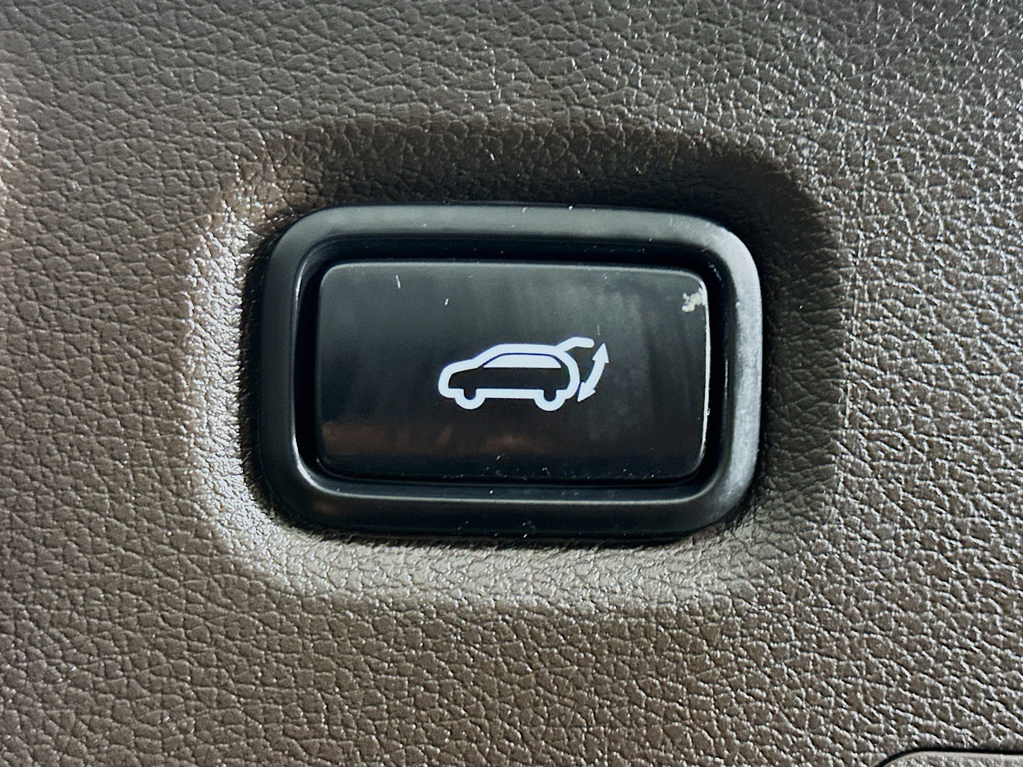 Used 2019 Hyundai Santa Fe SEL w/ Cargo Package FWD image 29