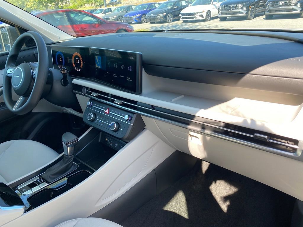 New 2026 Hyundai Tucson SE image 30