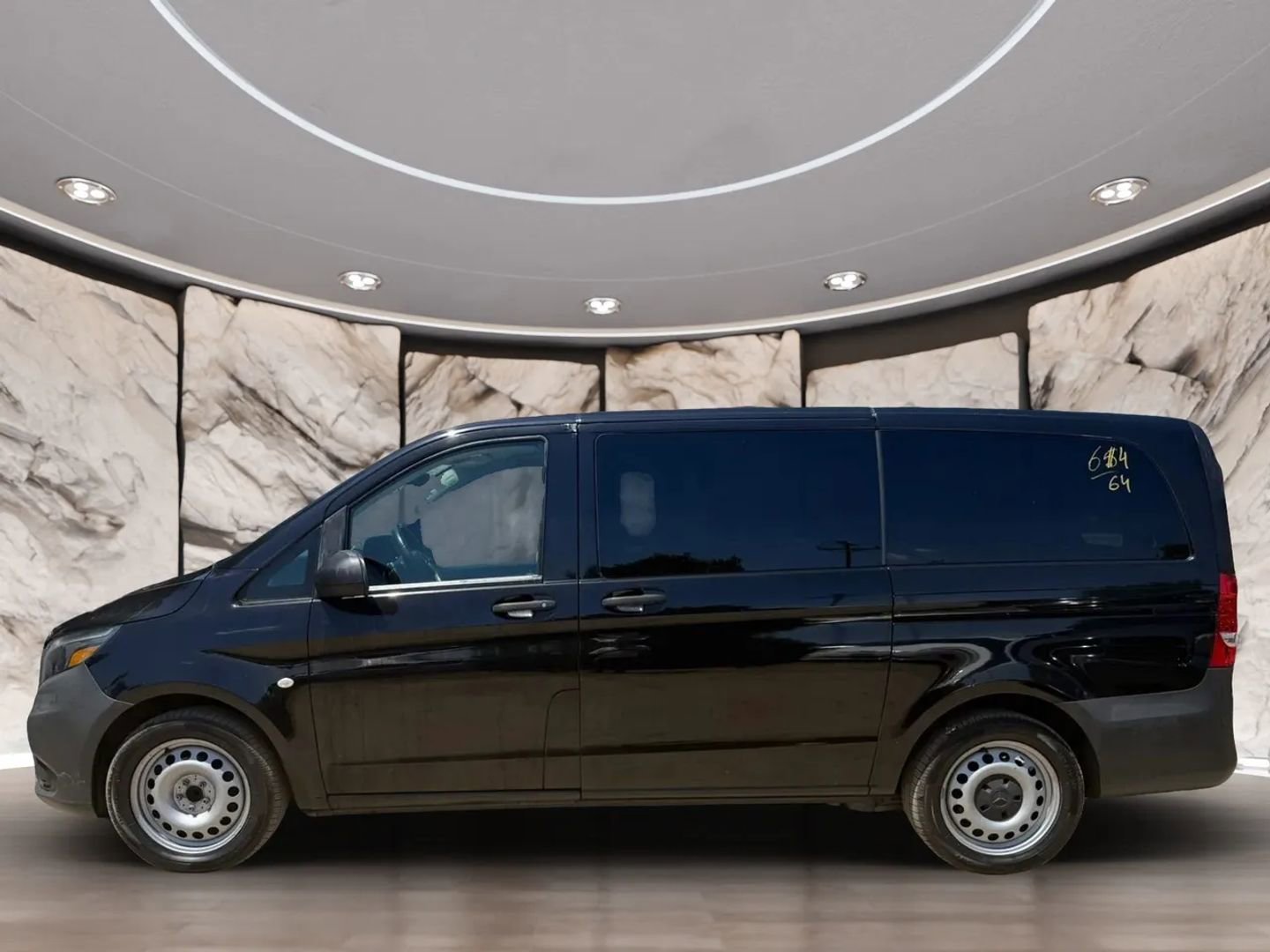 Used 2019 Mercedes-Benz Metris Passenger image 5