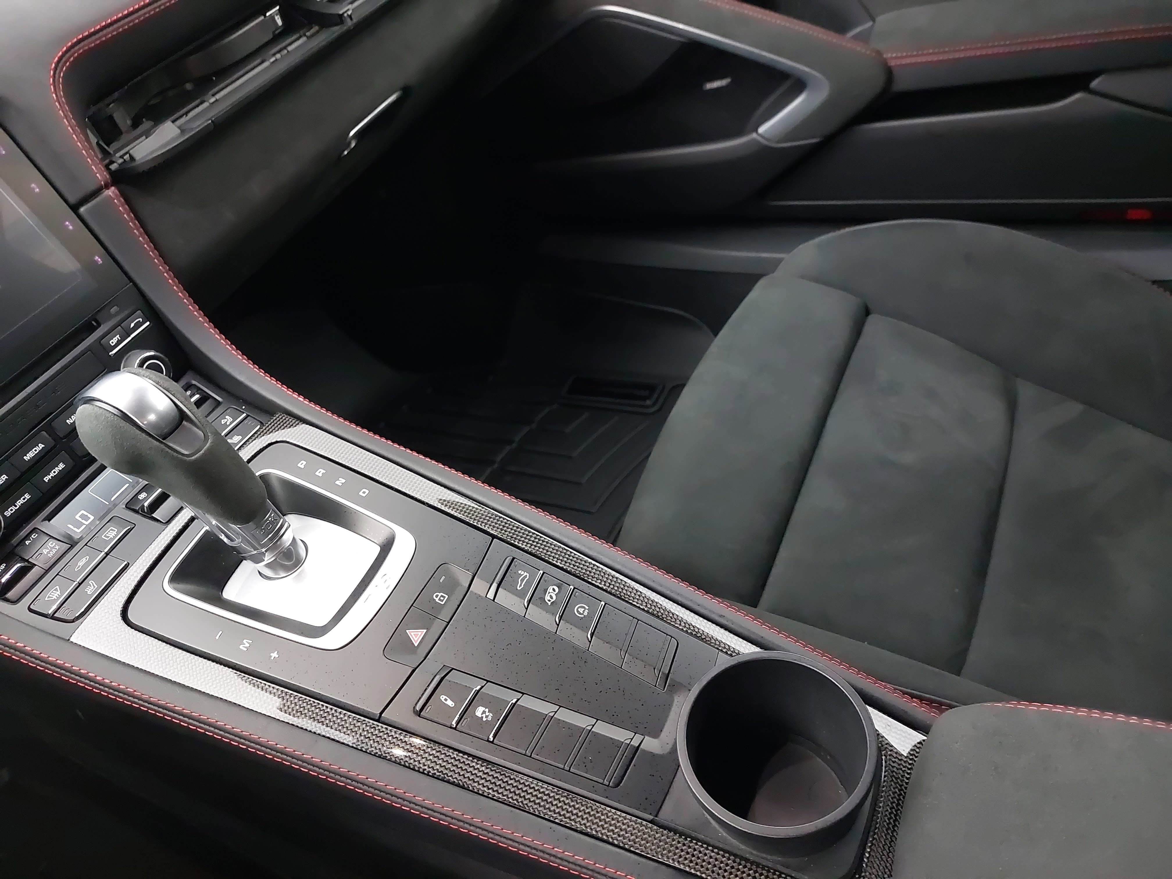 Certified 2024 Porsche 718 Cayman GTS RWD image 21