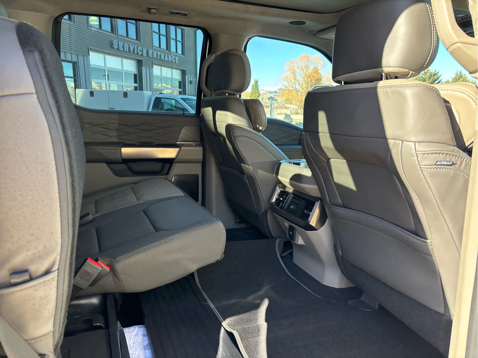 New 2026 Ford F350 Platinum w/ Platinum Plus Package image 21