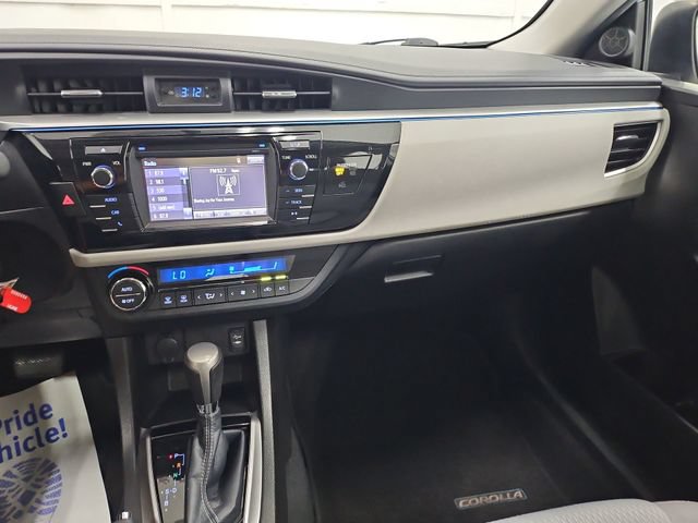 Used 2021 Toyota RAV4 LE AWD/4WD image 19