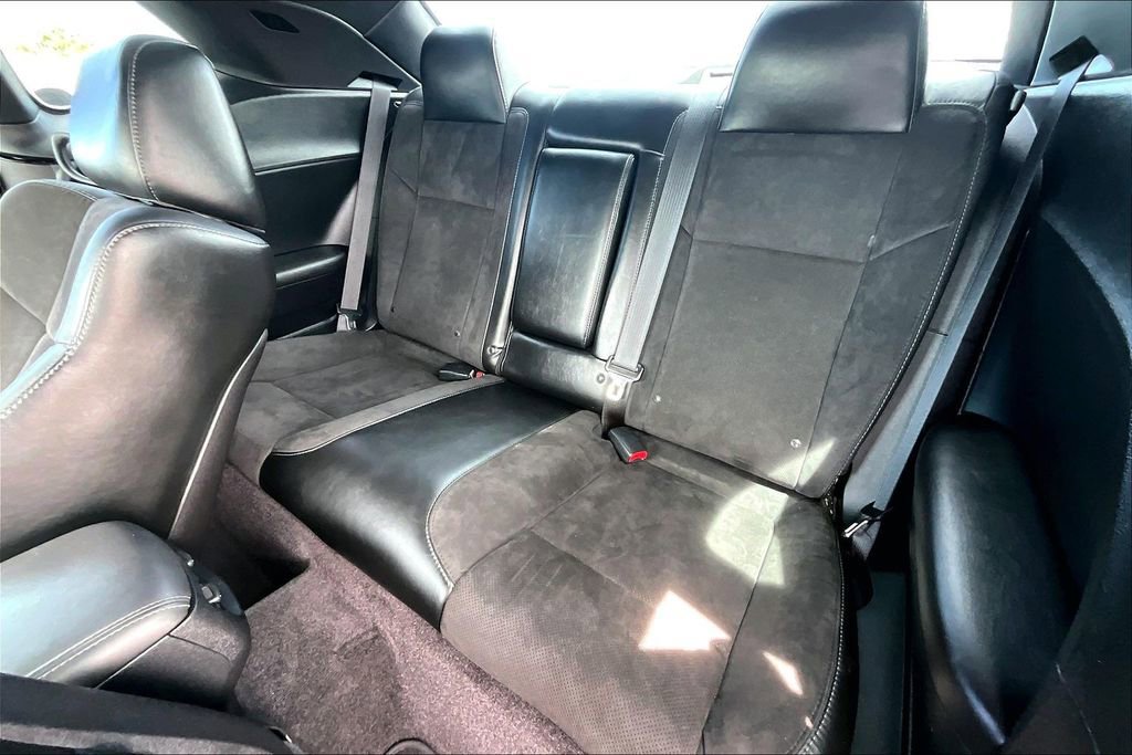 Used 2017 Dodge Challenger R/T Scat Pack RWD image 25