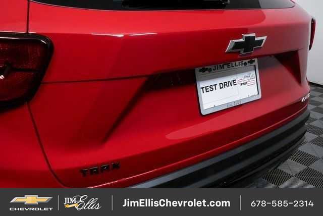 New 2026 Chevrolet Trax RS w/ Sunroof Package FWD image 32
