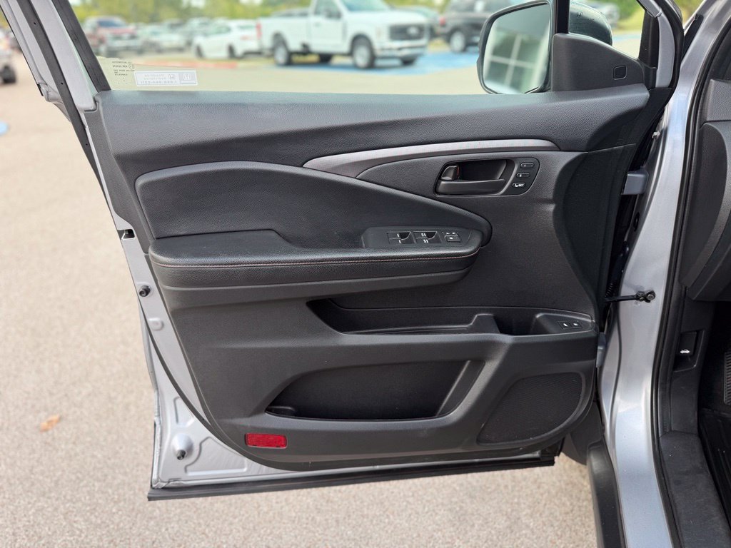 Used 2022 Honda Pilot TrailSport image 23