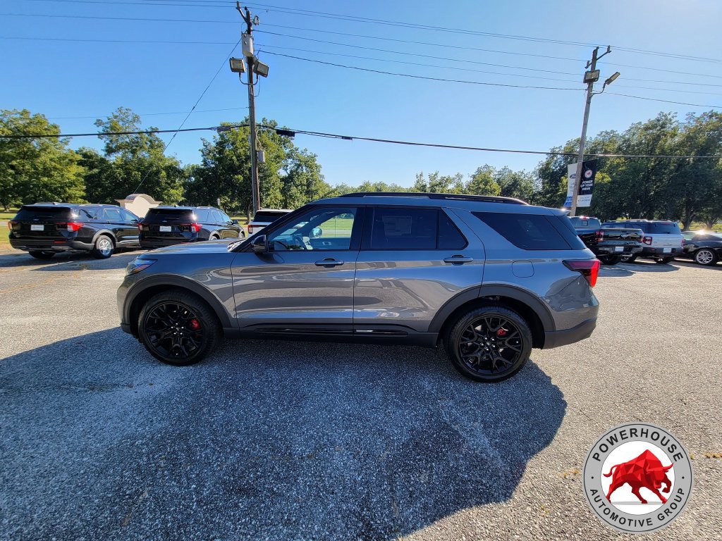 New 2027 Ford Explorer ST w/ Sun And Sound Package AWD/4WD image 3