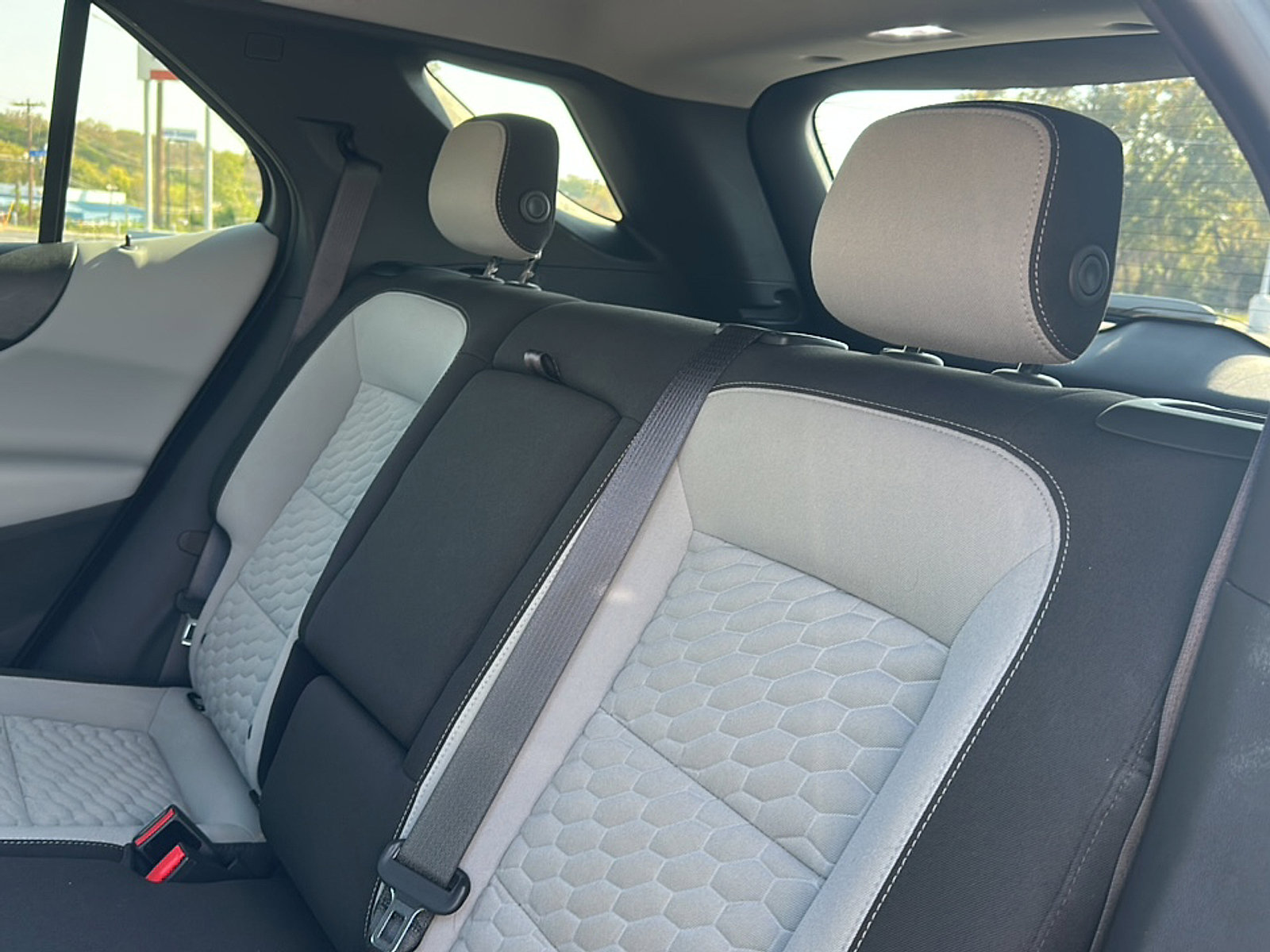 Used 2020 Chevrolet Equinox LT image 19