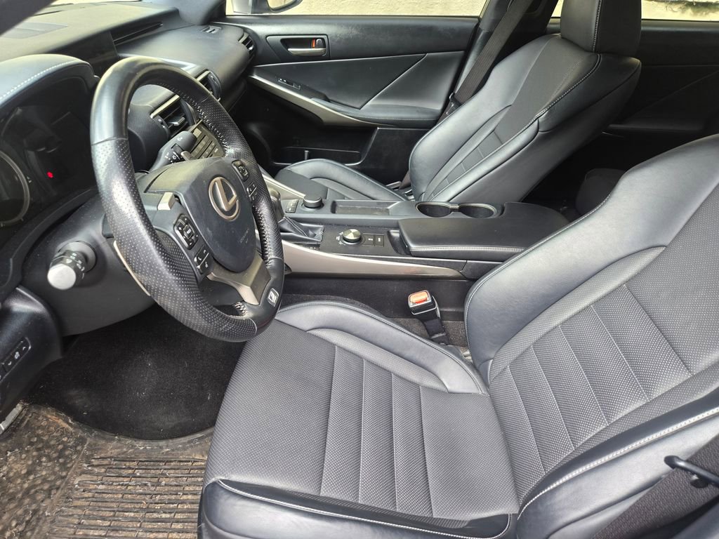 Used 2019 Lexus IS 300 F Sport w/ F Sport Package image 5