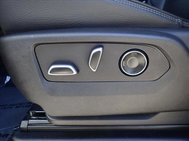 Used 2025 GMC Yukon XL Denali image 14