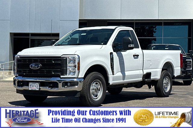 Used 2025 Ford F250 XL w/ XL Chrome Package image 8