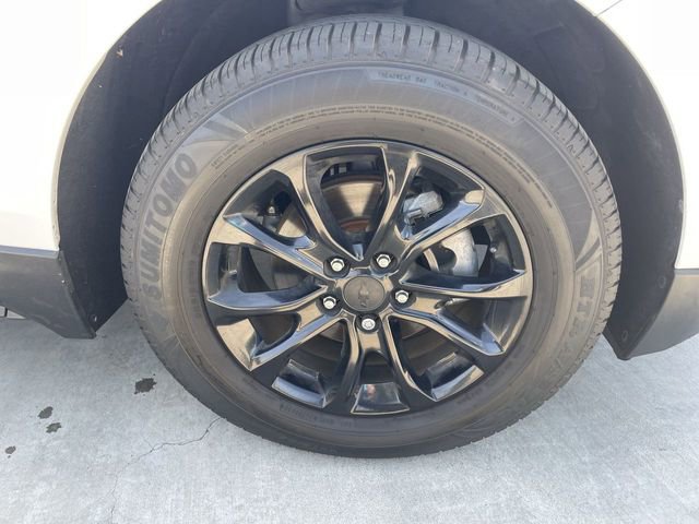 Used 2020 Chevrolet Equinox LT image 32