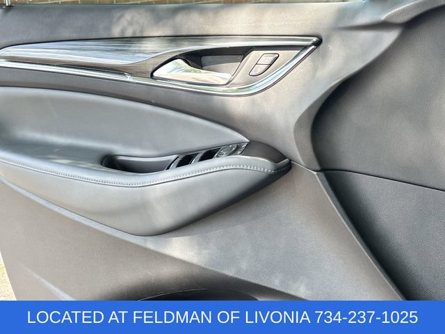 Used 2019 Buick Enclave Essence AWD/4WD image 22