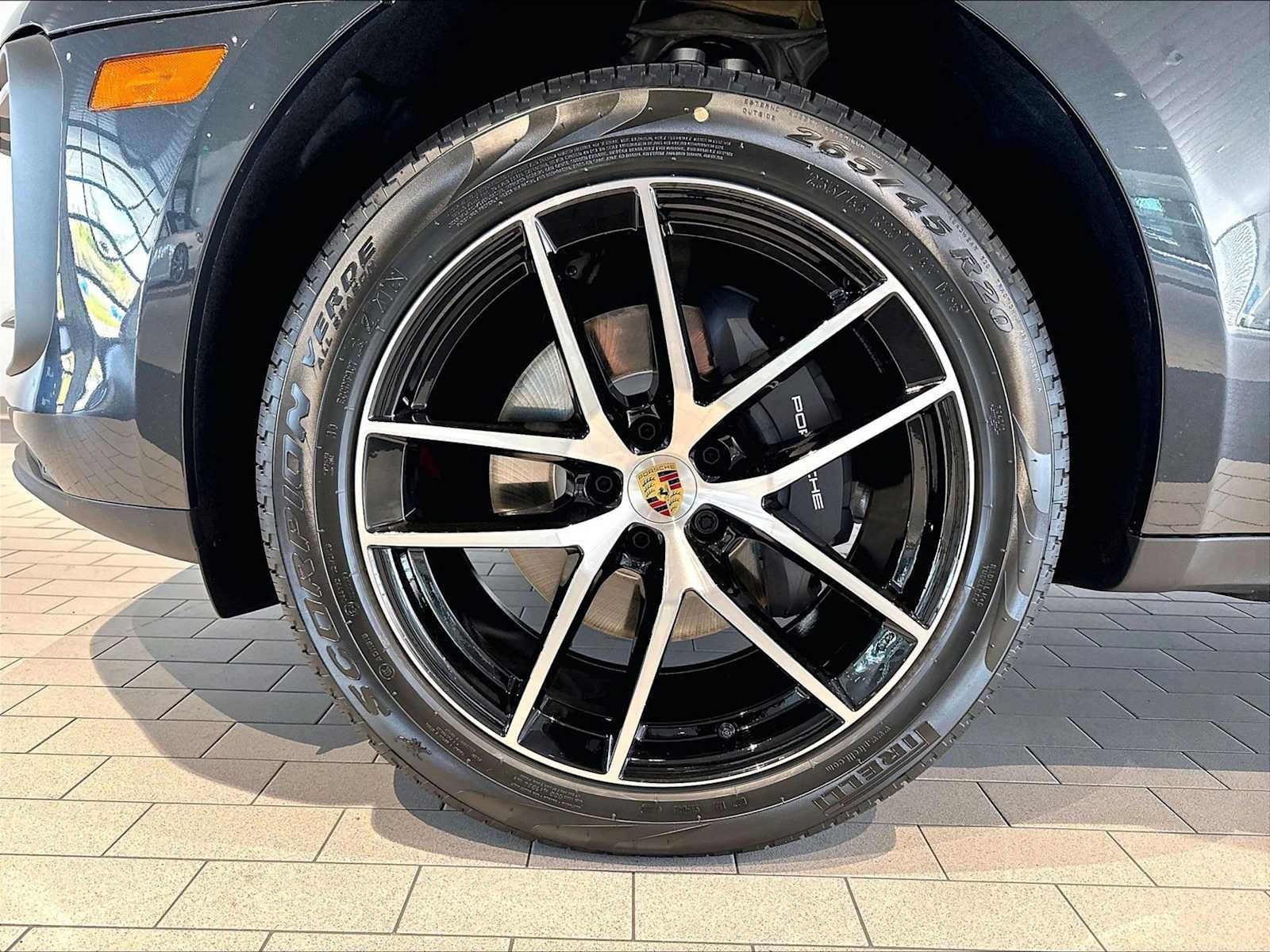 New 2026 Porsche Macan AWD/4WD image 11