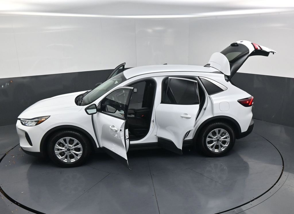 Used 2023 Ford Escape Active image 24