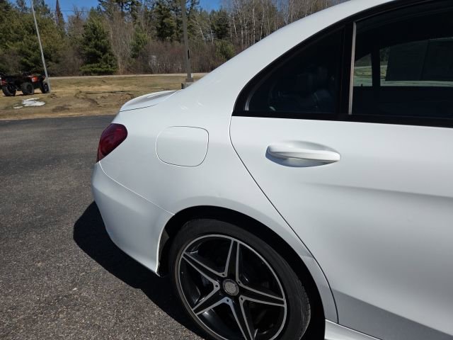 Used 2017 Mercedes-Benz C 300 4MATIC Sedan image 30