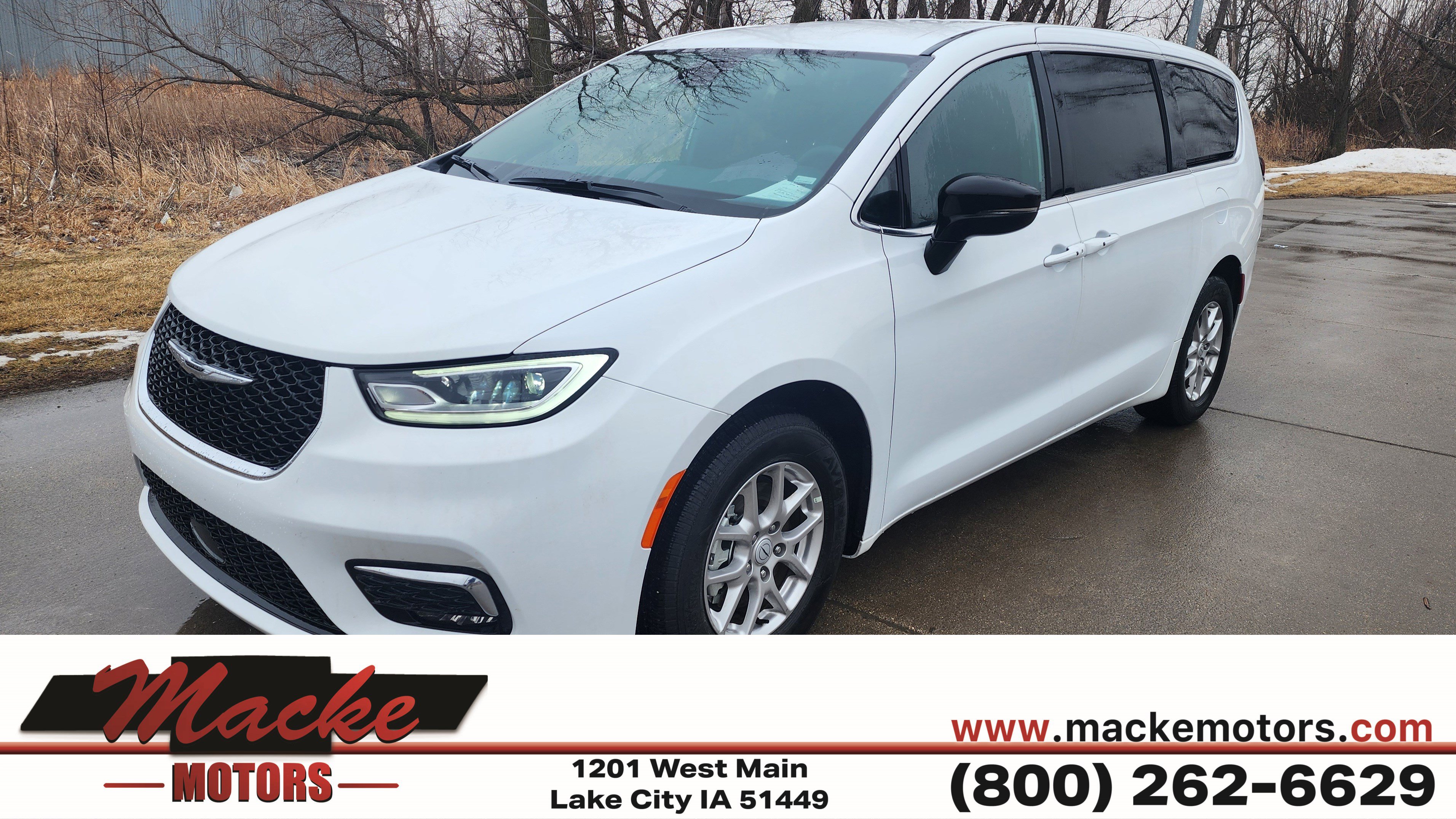 Used 2026 Chrysler Pacifica Select image 1