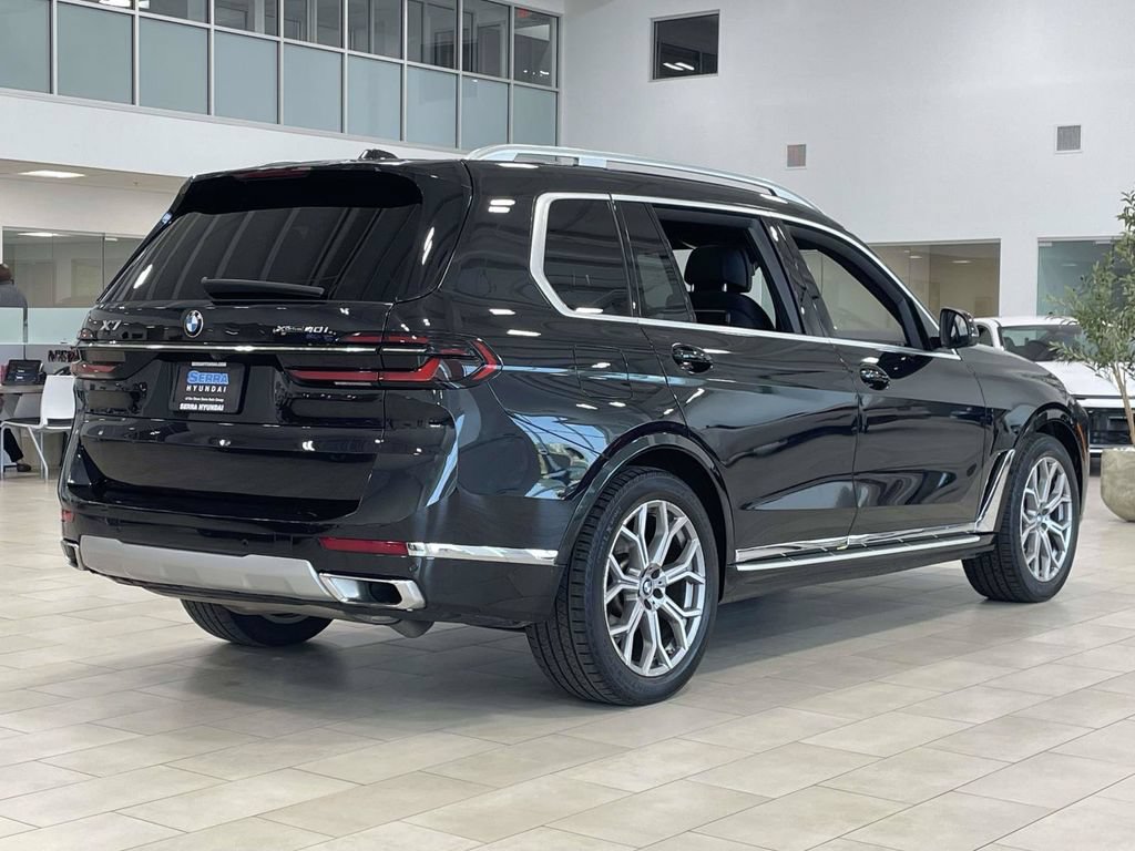 Used 2024 BMW X7 xDrive40i AWD/4WD image 3