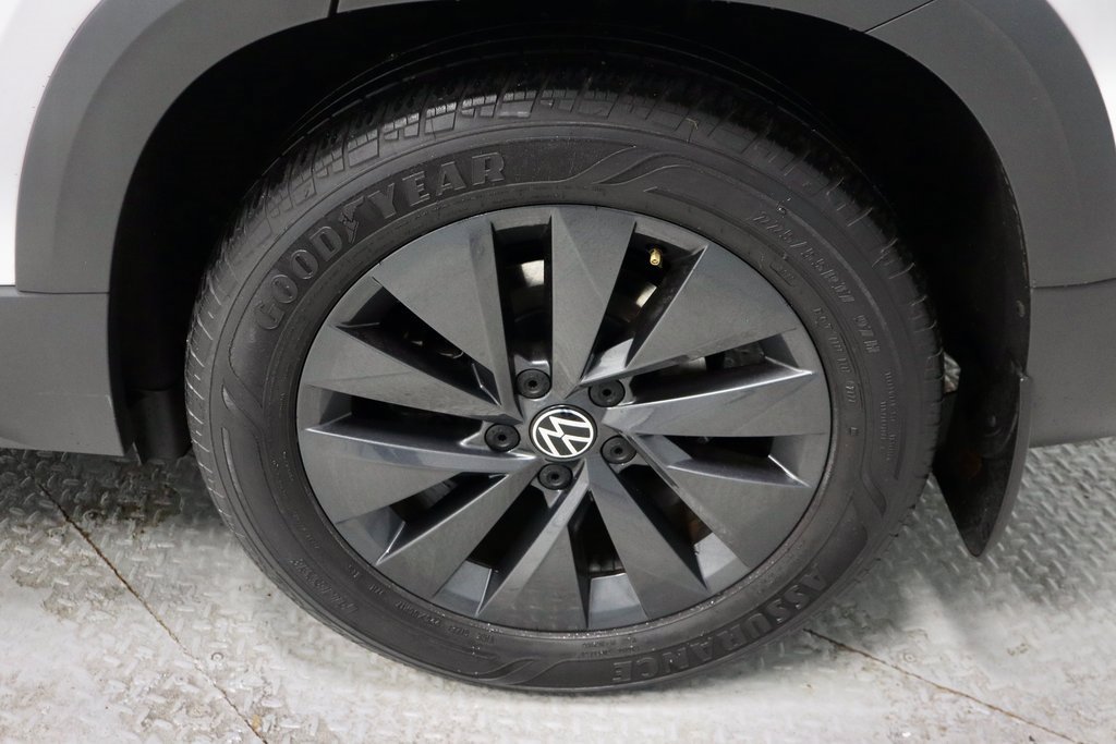 Used 2022 Volkswagen Taos S image 19
