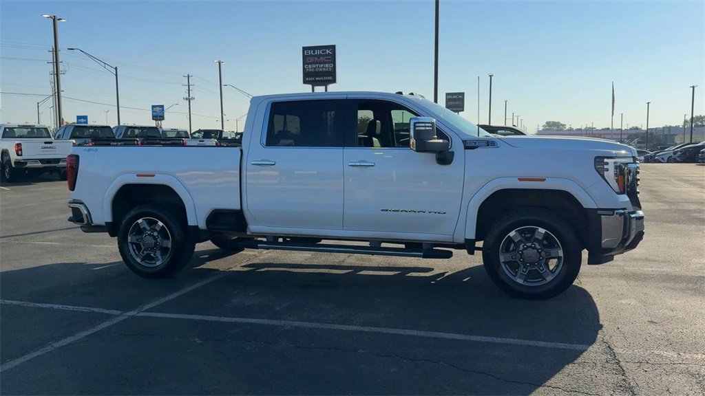 Used 2025 GMC Sierra 2500 SLT w/ SLT Premium Package image 9