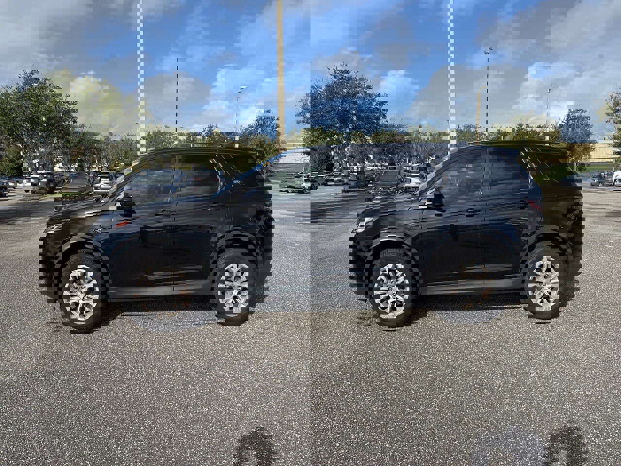 Used 2020 Land Rover Discovery Sport S image 2