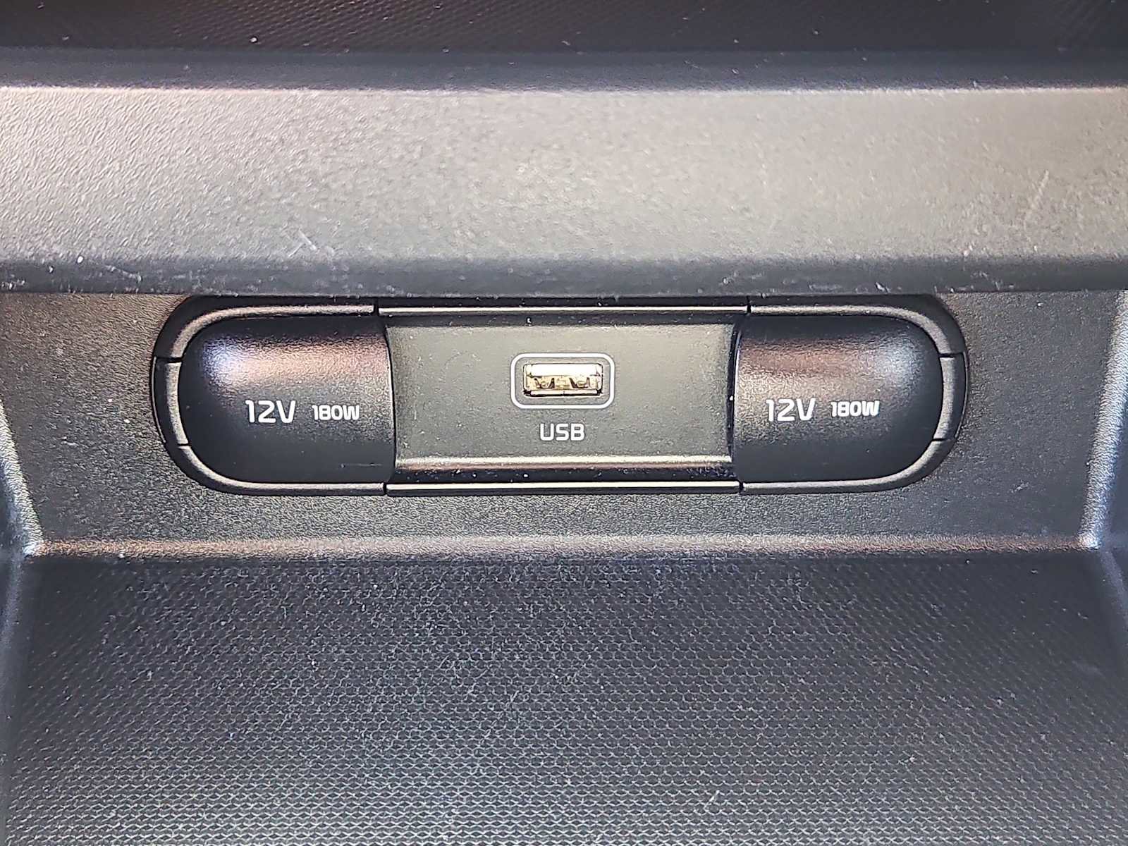 Used 2024 Kia Seltos LX AWD/4WD image 16