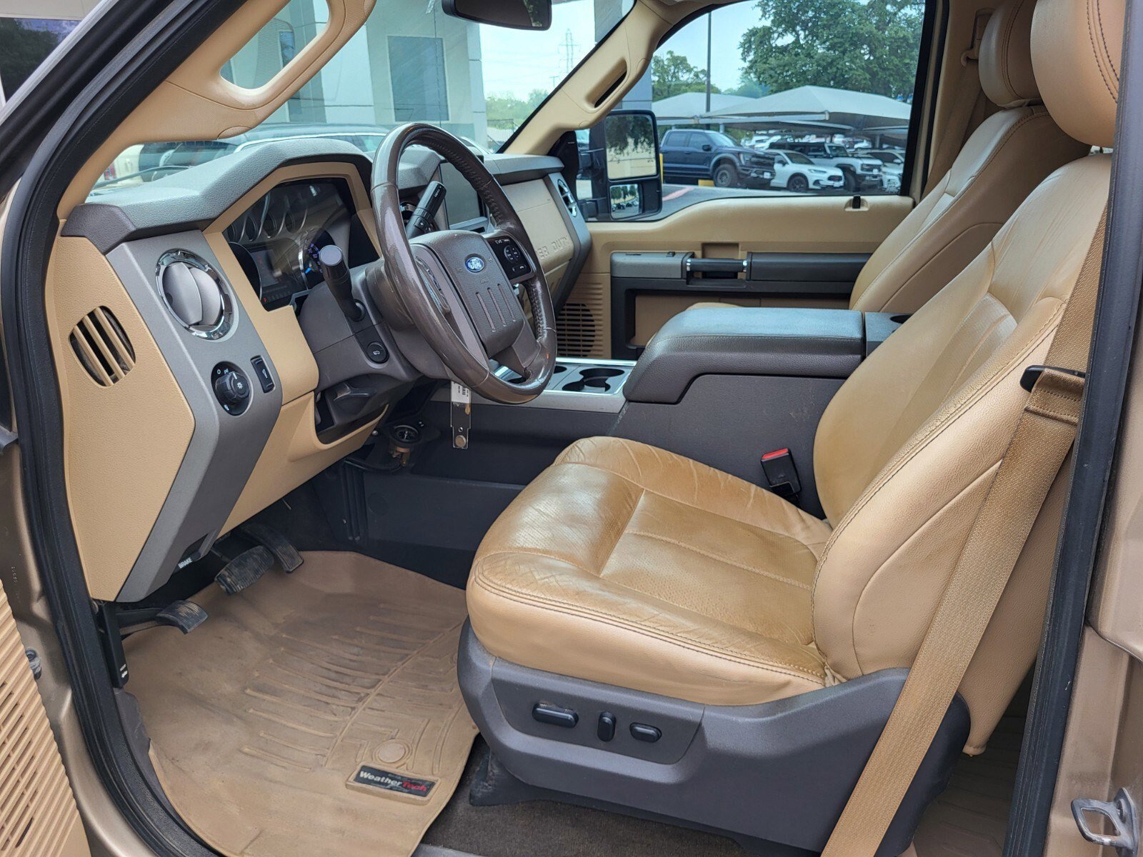 Used 2014 Ford F350 Lariat w/ Lariat Interior Package AWD/4WD image 18